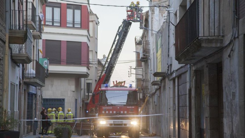 L'immoble cremat esta situat al carrer Urgell