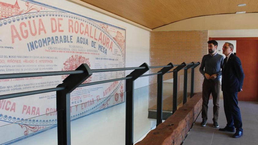 Crespín visitant el balneari de Rocallaura