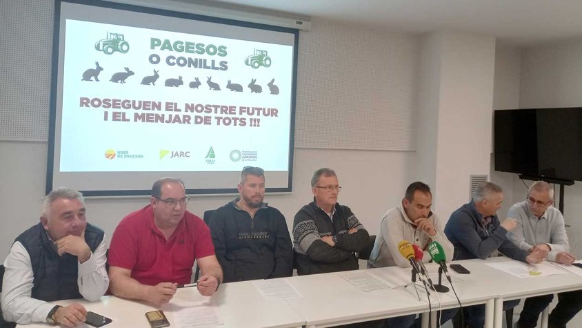 Un moment de la roda de premsa