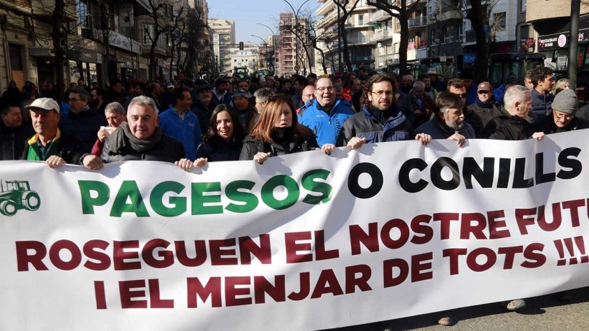 Capçalera de la manifestació a Lleida
