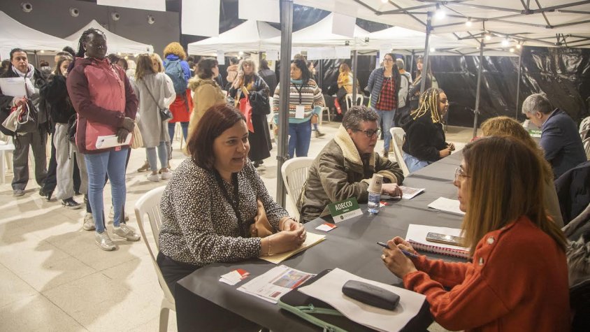 L'Espai MerCAT, ple de dones