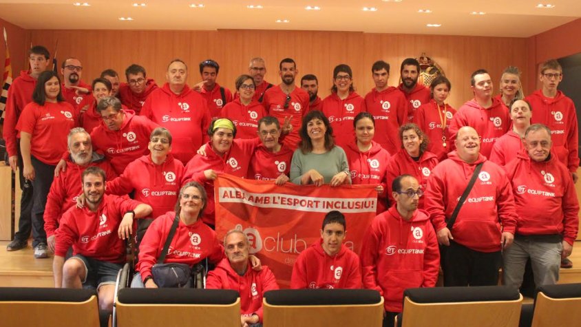 L'alcaldessa amb els equips del Club Esportiu Alba