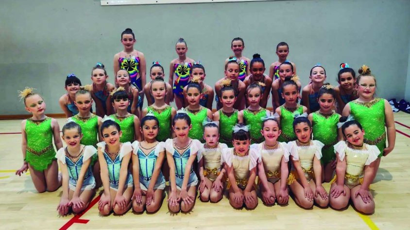 Gimnastes de nivell escolar al Trofeu Mollerussa