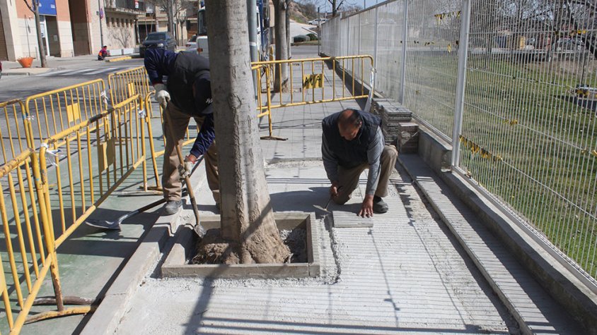 Els treballs que es fan a l'avinguda d'Ondara