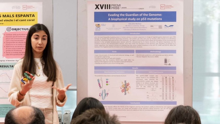 Cèlia Ortiz defensant el seu treball