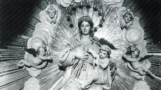 Imatge de la Mare de Déu de l'Alba abans del 1936, destruïda a la guerra