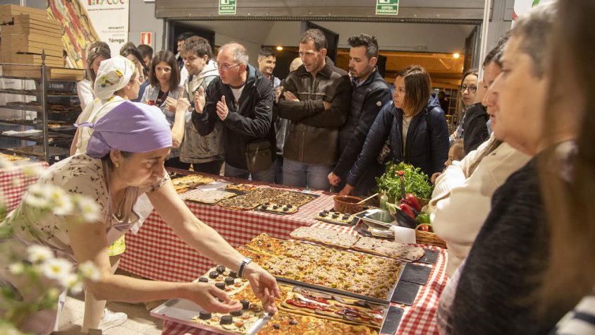 La Firacóc, plena de visitants dissabte a la nit