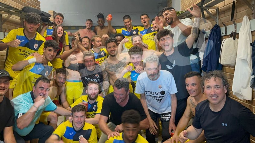 El Tàrrega celebrant la victòria