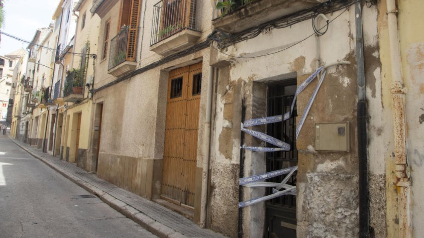 La Policia Local va precintar l'immoble després de la revisió