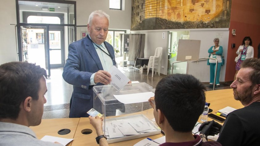 Jordi Cots votant