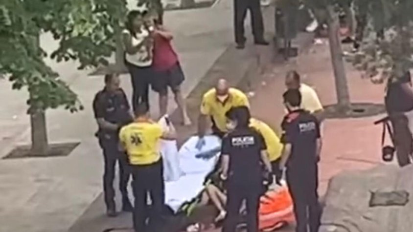 Moment en què els sanitaris van atendre la víctima