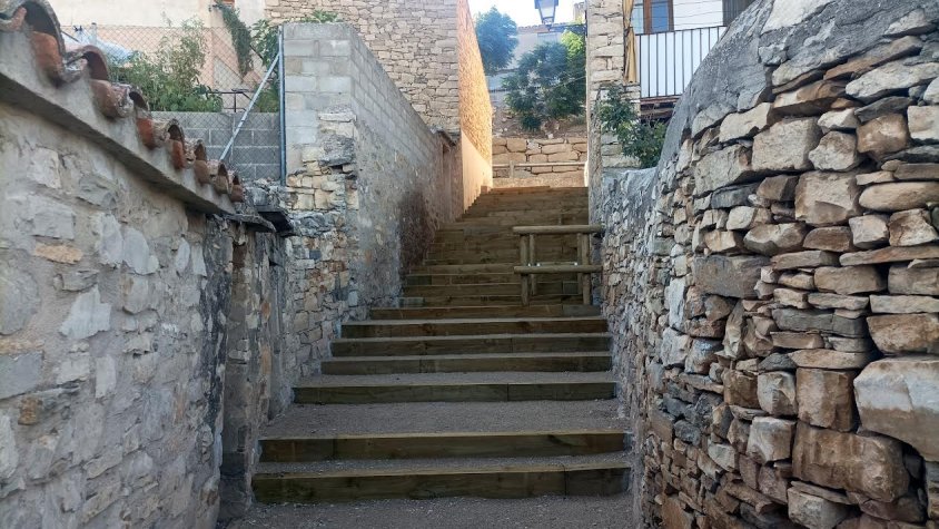 Imatge actual del carrer del Cantonet del Talladell, ja arranjat