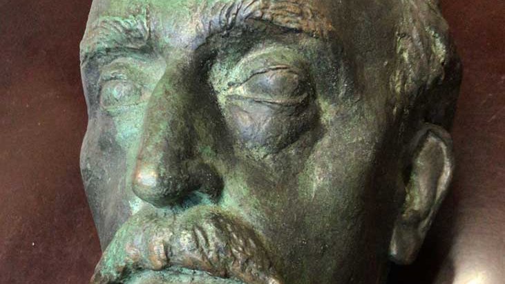 Bust del Molt Horonable President Francesc Macià i Llusà