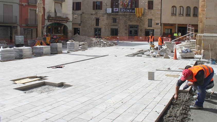 Imatge de les obres de la plaça Major