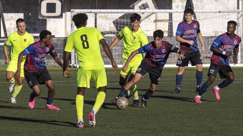 Una jugada del partit