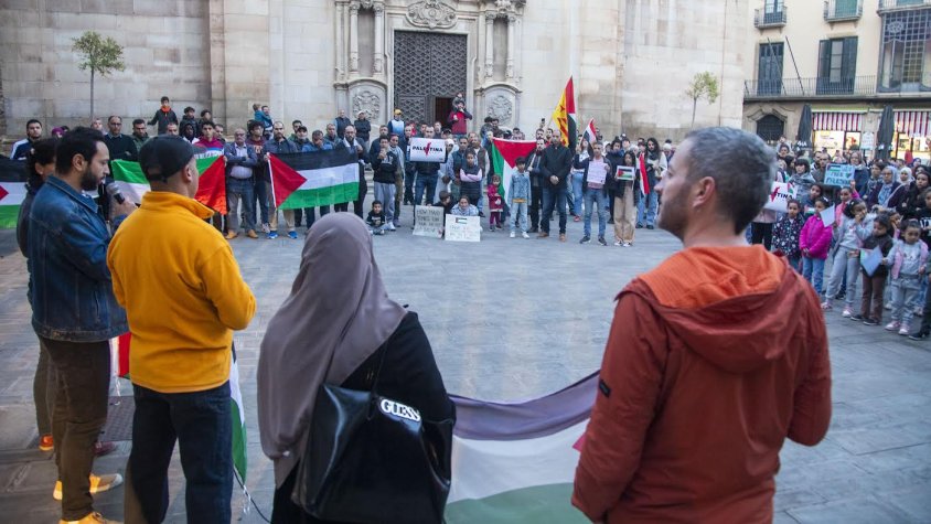 La concentració ha tingut lloc a la plaça Major