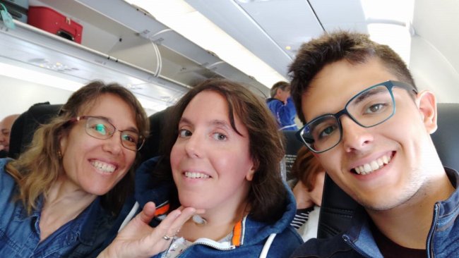 Marta Morera, amb la seua mare i el seu germà, en el viatge que van fer a Nova York l’estiu passat