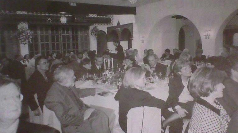 El sopar va reunir moltes personalitats de la societat targarina. Any 1998