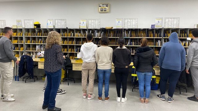 Visita a l'oficina de Correos de Tàrrega