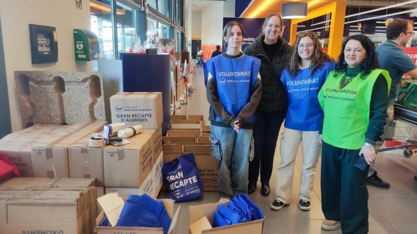 Voluntaris amb la regidora Alba Castellana
