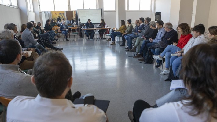 Uns 40 alcaldes i edils de tot Catalunya es van reunir ahir a Anglesola