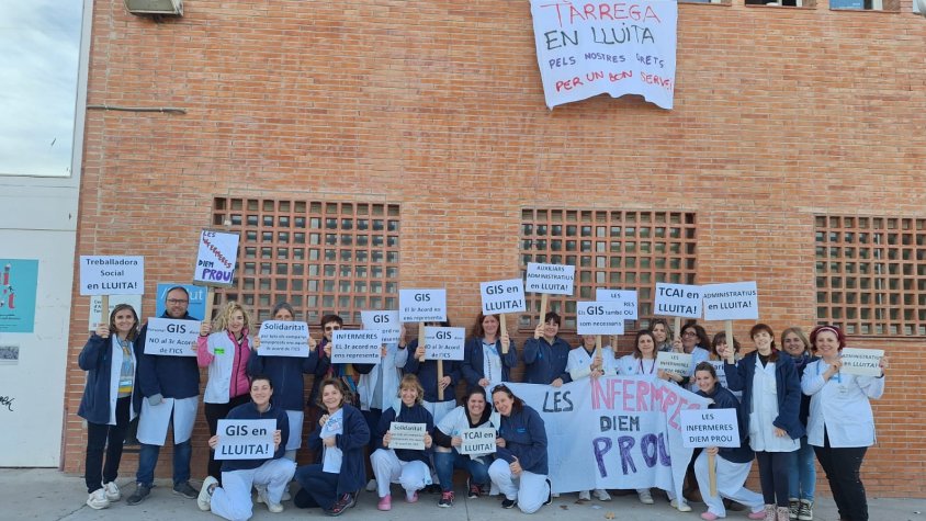 Concentració davant del CAP de Tàrrega