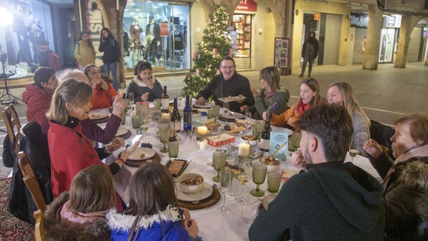 Un moment de l'acció de màrqueting i sensibilització d'El Rosal