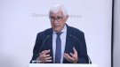 Salut recomana que les persones de qualsevol edat es vacunin i diu que s’han resolt els problemes per demanar cita