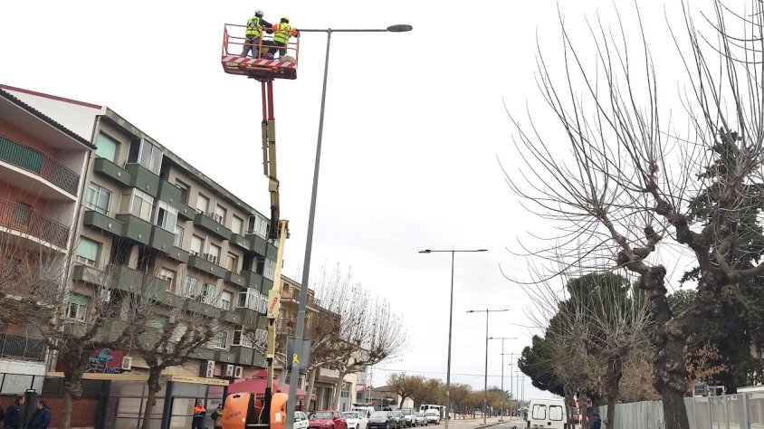 Instal·lació de les noves lluminàries led