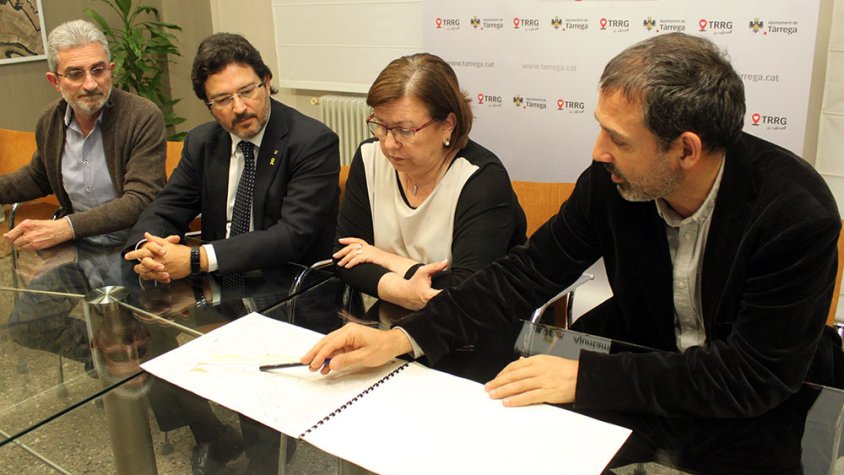 Imatge de la reunió celebrada ahir a l'Ajuntament