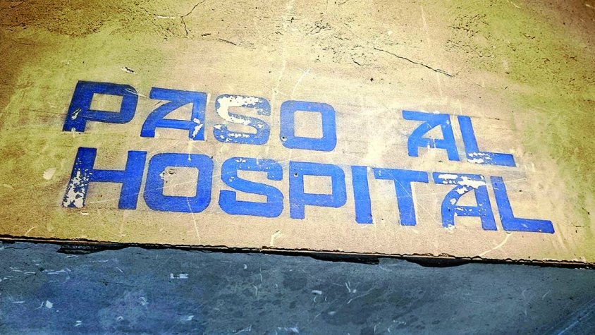 Rètol d'accés a l'hospital de Mas de Colom