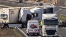 Un accident entre dos camions obliga a tallar l'A-2 a Bellpuig durant una hora