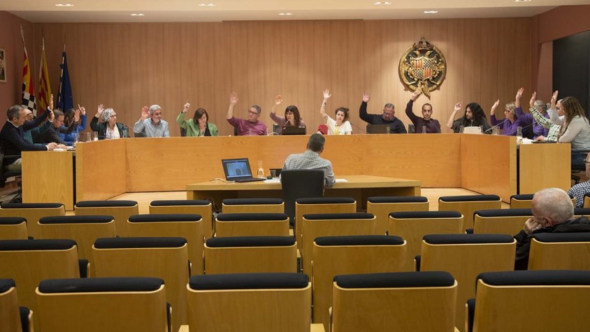 Votació de la pròrroga del servei d'aigua a Agbar