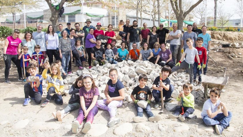 Foto de família dels participants en la primera jornada de treball