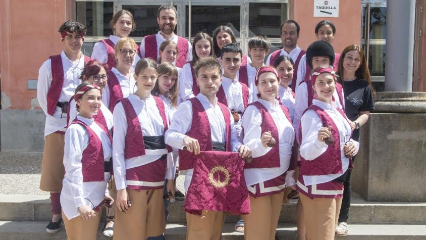 Presentació del vestuari del Ball de Valencians
