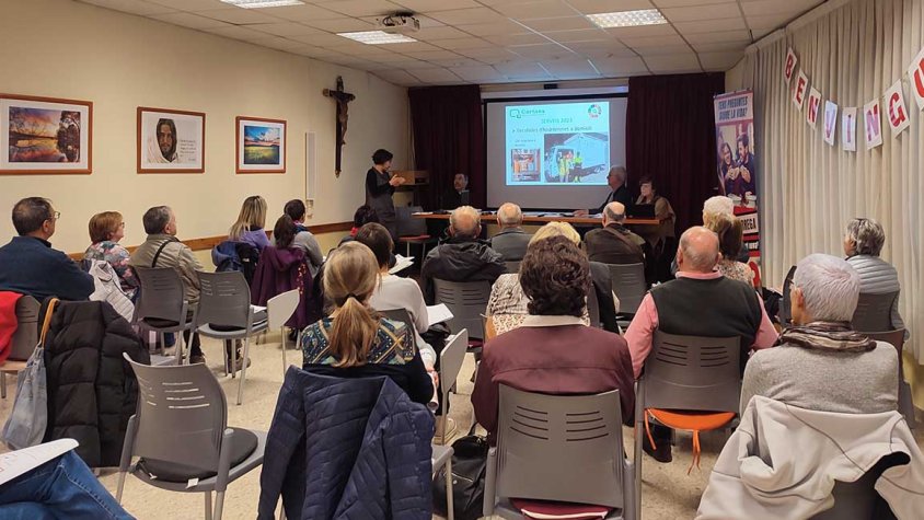 Un moment de l'assemblea de Càritas