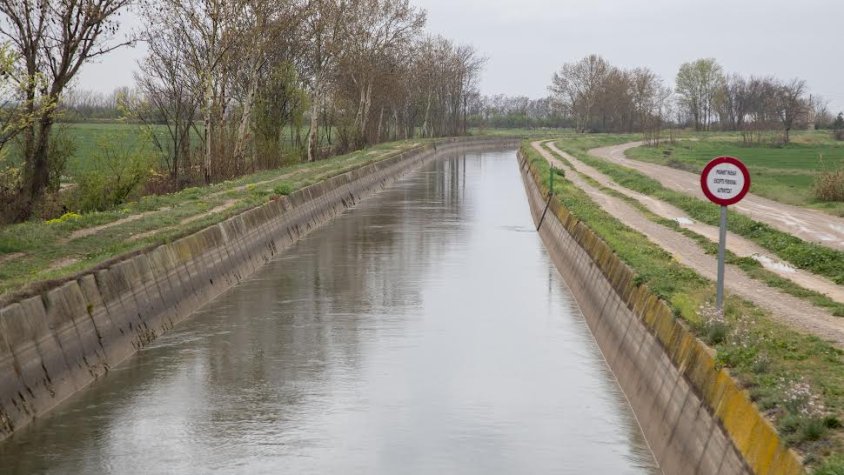 El Canal d'Urgell al seu pas per Tornabous