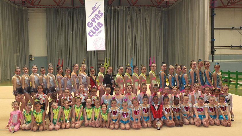 Imatge dels gimnastes del Gyas que van participar en el trofeu
