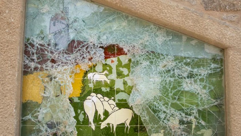 La majòlica amb el vidre trencat el passat cap de setmana