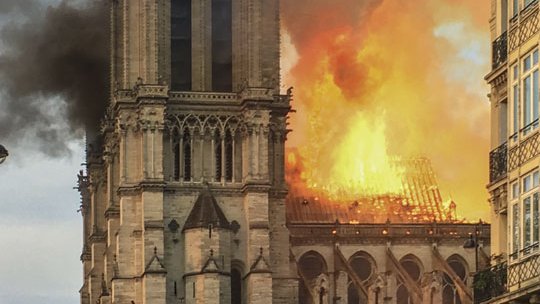 Imatge de l'incendi de Notre Dame de París
