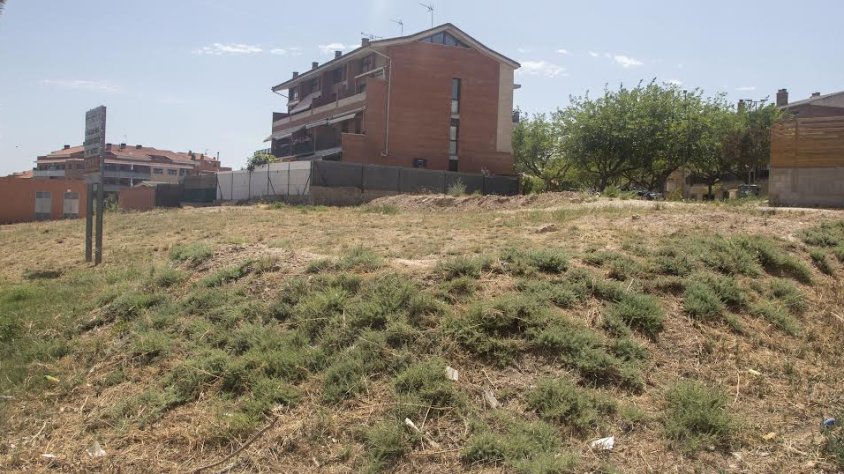 Els dos terrenys estan situats a la Via Lacetània