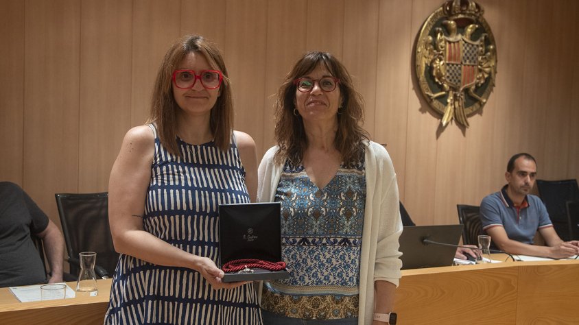 Elisabeth Cunilleras pren possessió del càrrec de nova regidora de Junts
