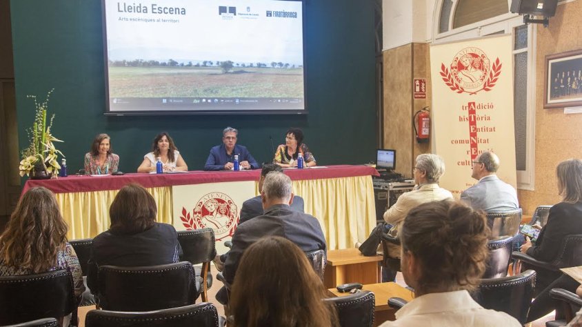 La benvinguda va tenir lloc al local de socis de l'Ateneu