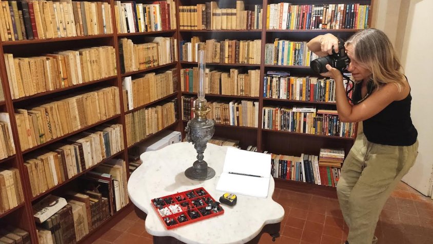 S'ha contratat dues persones de forma temporal per dur a terme l'inventari