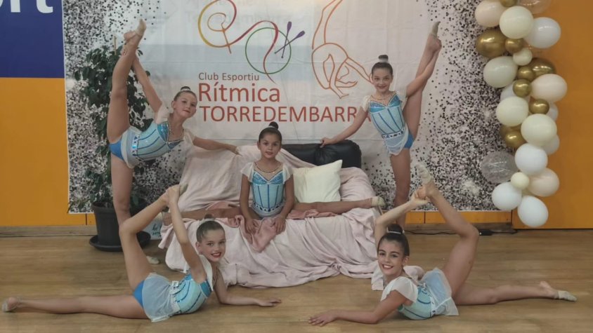 Algunes gimnastes del club