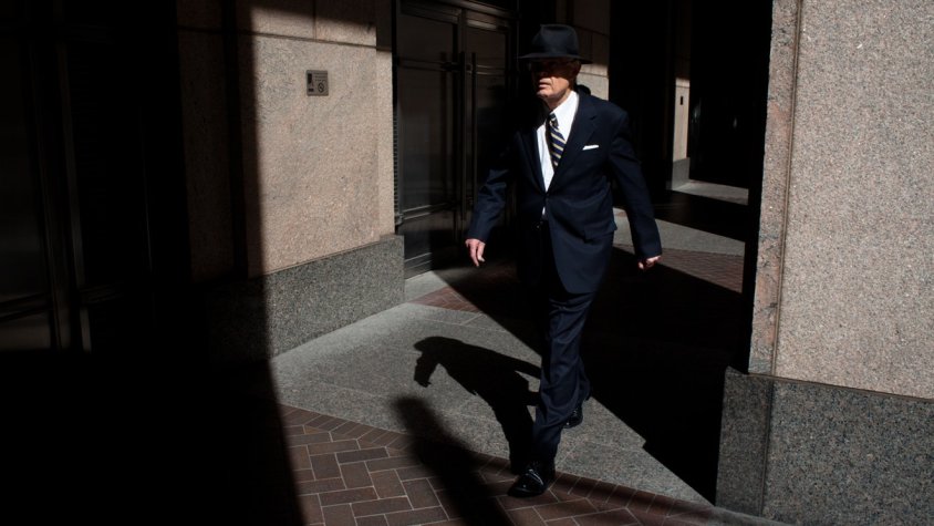 Dos perfums i dues presons