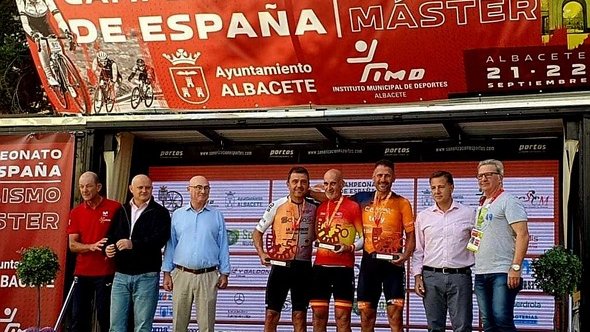 Manel Seco amb el guardó