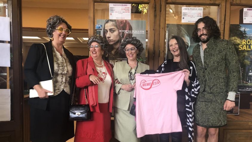 Els participants al concurs de disfresses de Les Teresines