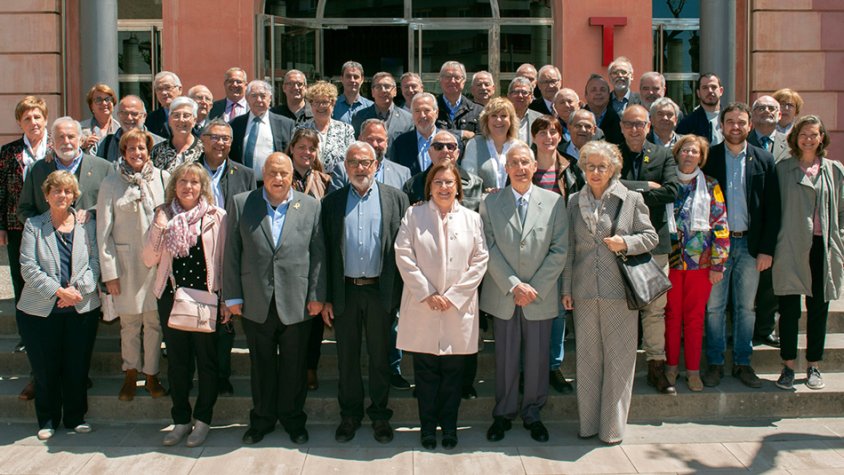 Fotografia de grup dels assistents a l'acte d'aquest matí