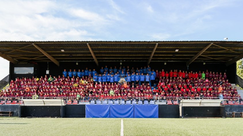 Fotografia de la presentació dels equips